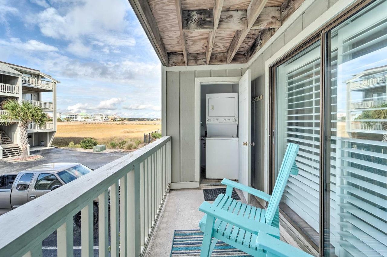 Bright Carolina Beach Condo - Walk To Shore! Exterior photo