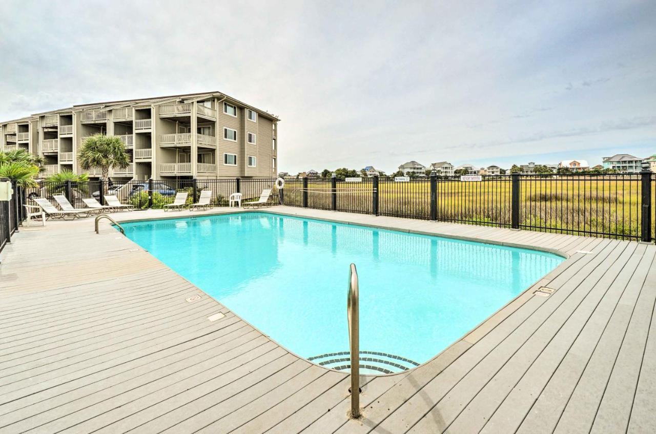 Bright Carolina Beach Condo - Walk To Shore! Exterior photo